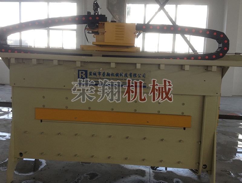 扬州复合耐磨板堆焊机